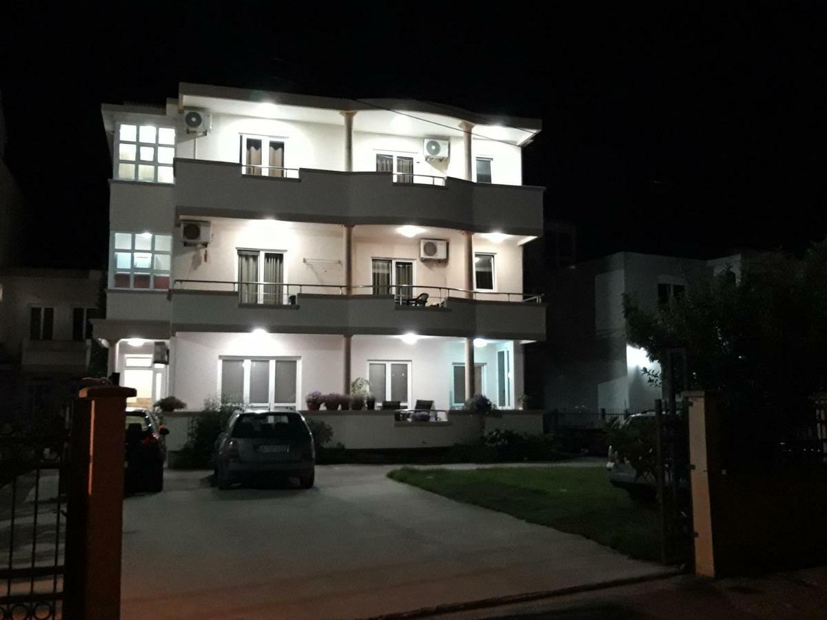 Apartment Family Ulcinj Eksteriør billede